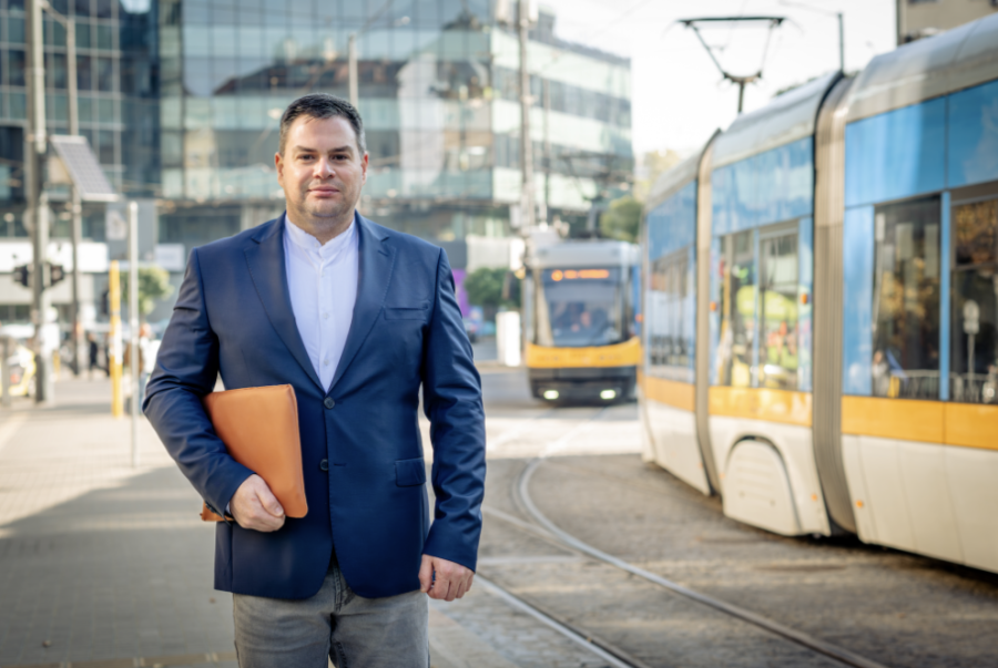 Виктор Чаушев към „Спаси София“: Хората не чакат обещания, а автобус