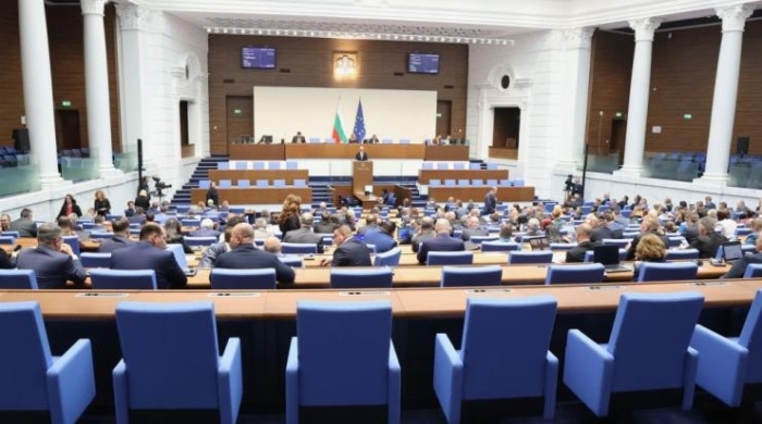Депутатите ограничиха правомощията на особения търговски управител на „Лукойл“ 