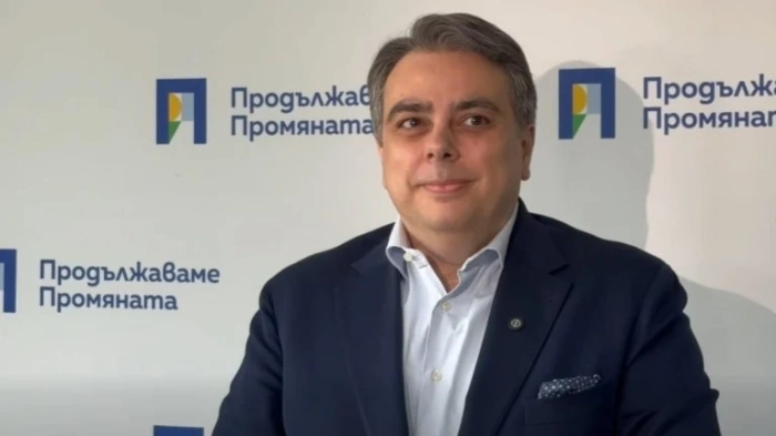 Асен Василев: Или не са готови, или не могат