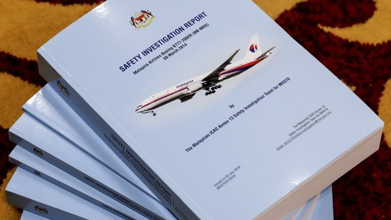 Малайзия удължи с една година издирването на изчезналия самолет MH370