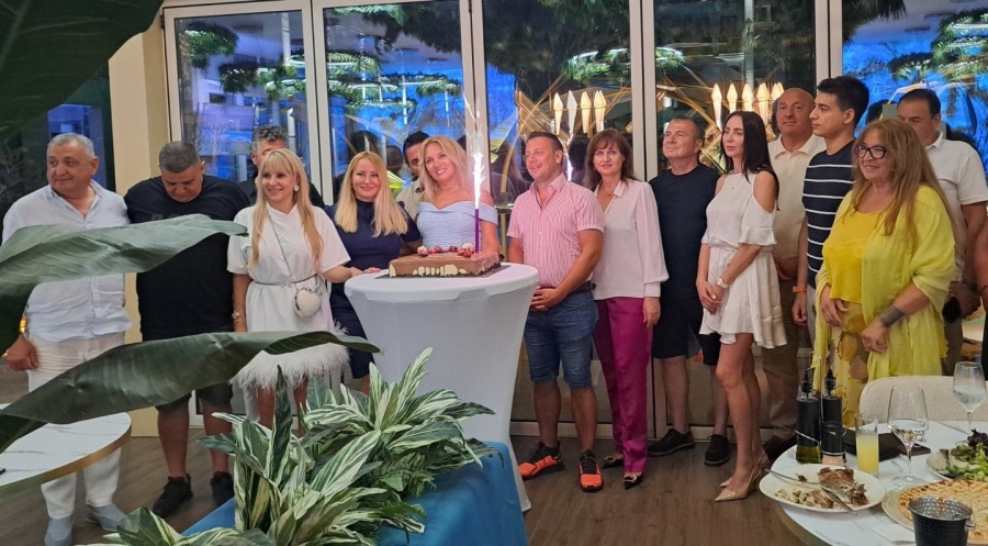Отпразнуваха морския 20-и юбилей на VIP Communication в зеления оазис Harmony Suites