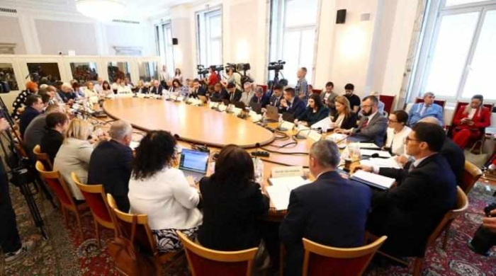 Ресорната комисия прие бюджетите на ДОО и НЗОК за 2026 г. на първо четене
