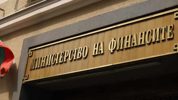 Финансовото министерство залага мерки за намаляване на дефицита още в Бюджет 2027