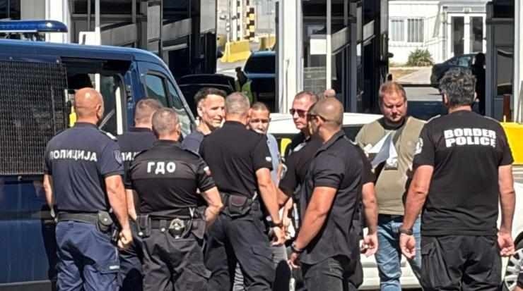 Стоян Мавродиев вече е в България