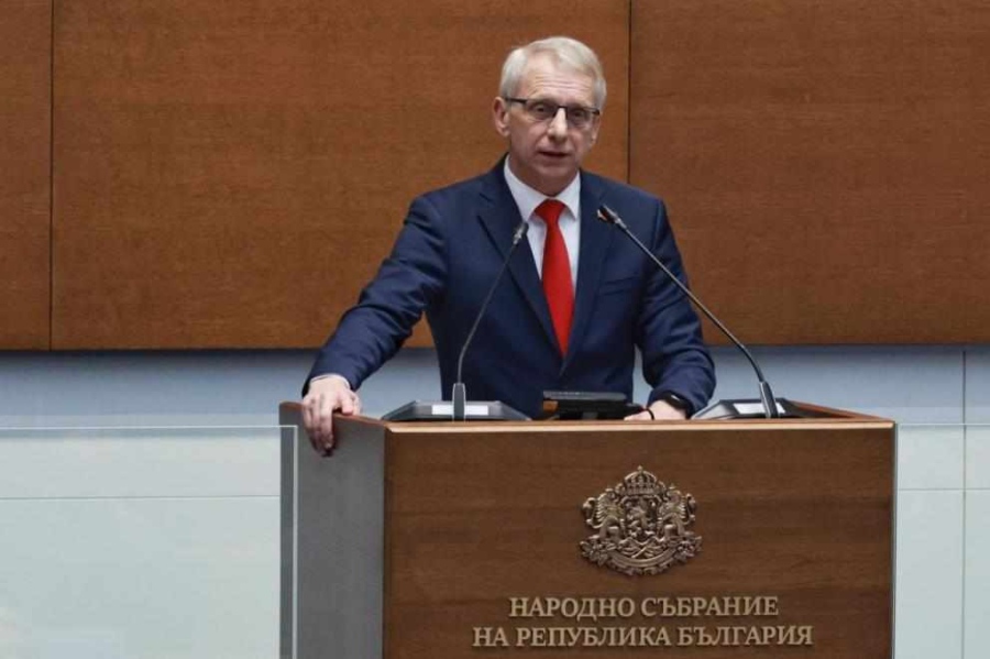 Денков: Няма такава държава, в която премиерът казва едно, а външният министър прави точно обратното