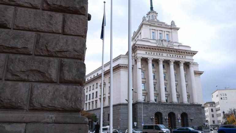 Буря в парламента след подписаната от България декларация за Украйна