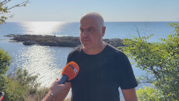Атанас Русев за \