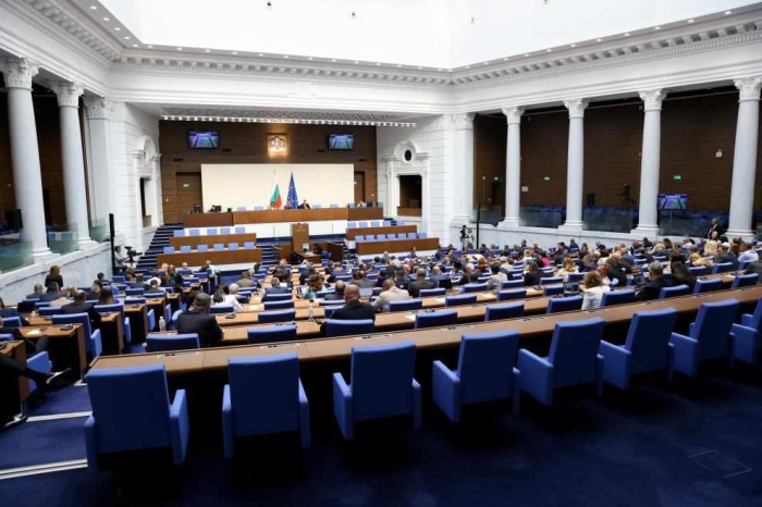 Парламентът отхвърли исканията на опозицията за изслушване на министри