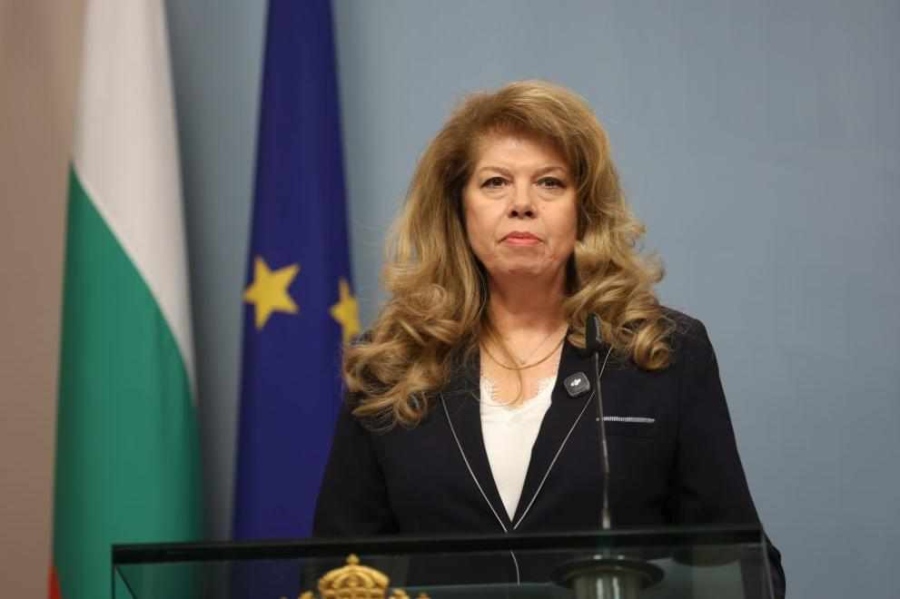 Илияна Йотова ще поиска оставката на началника на НСО Емил Тонев