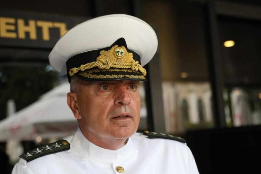 Правителството предлага адмирал Ефтимов да бъде освободен като началник на отбраната